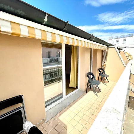 Апартаменты Cose Cosi I Relaxcentre&terrace *